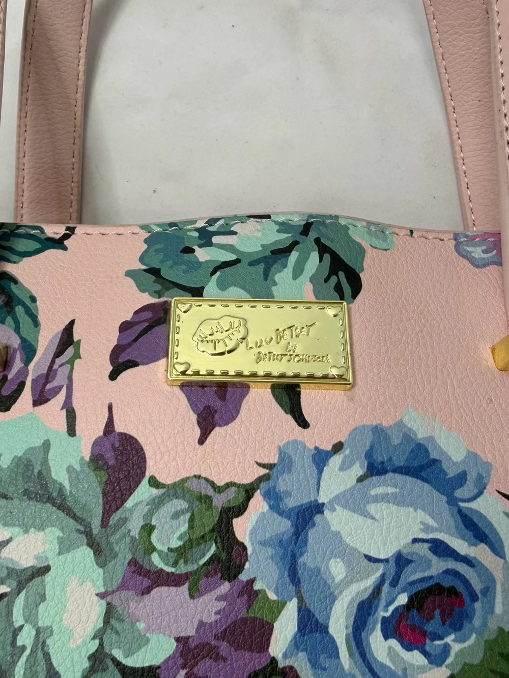 Betsey Johnson charming betsey